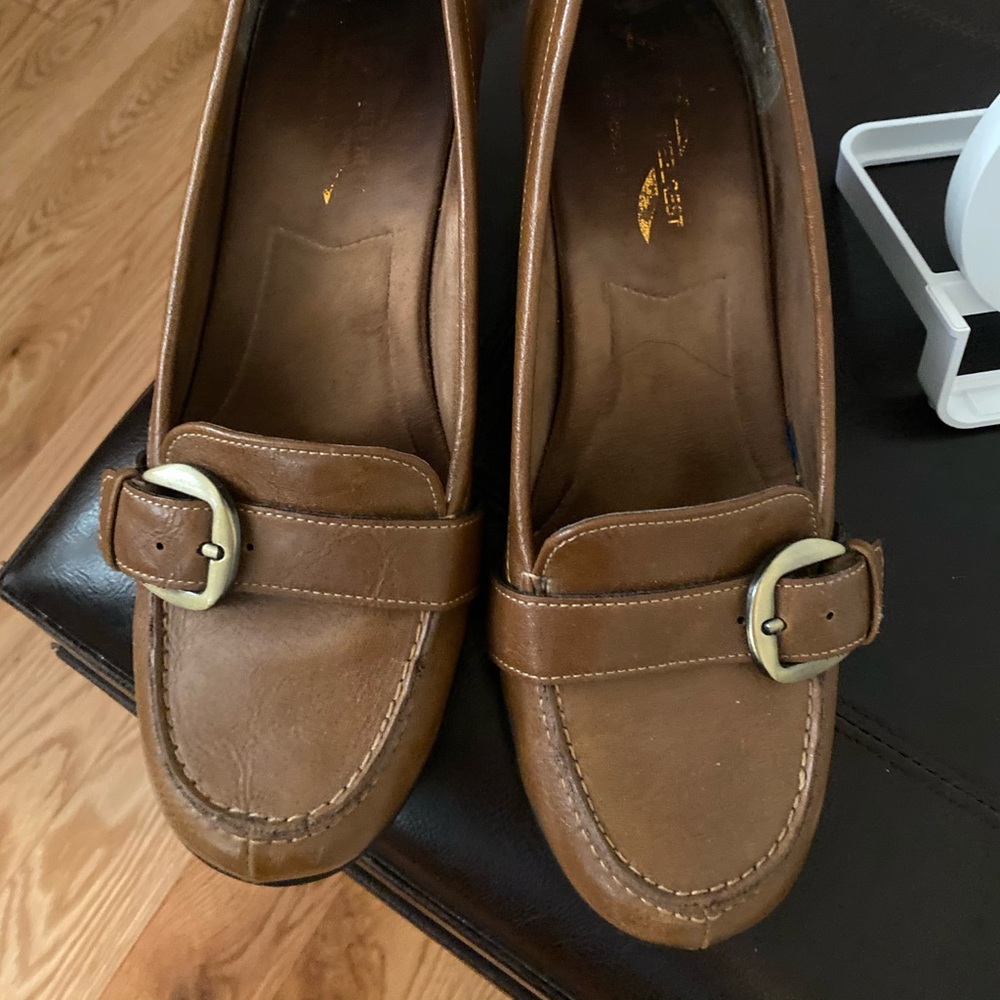 Aerosoles - size 7 comfortable shoes